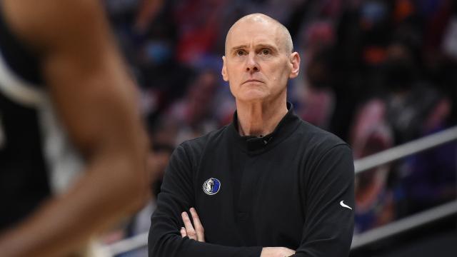 高赔率-第二次握手!卡莱尔的步行者情缘:再造冲冠军团?