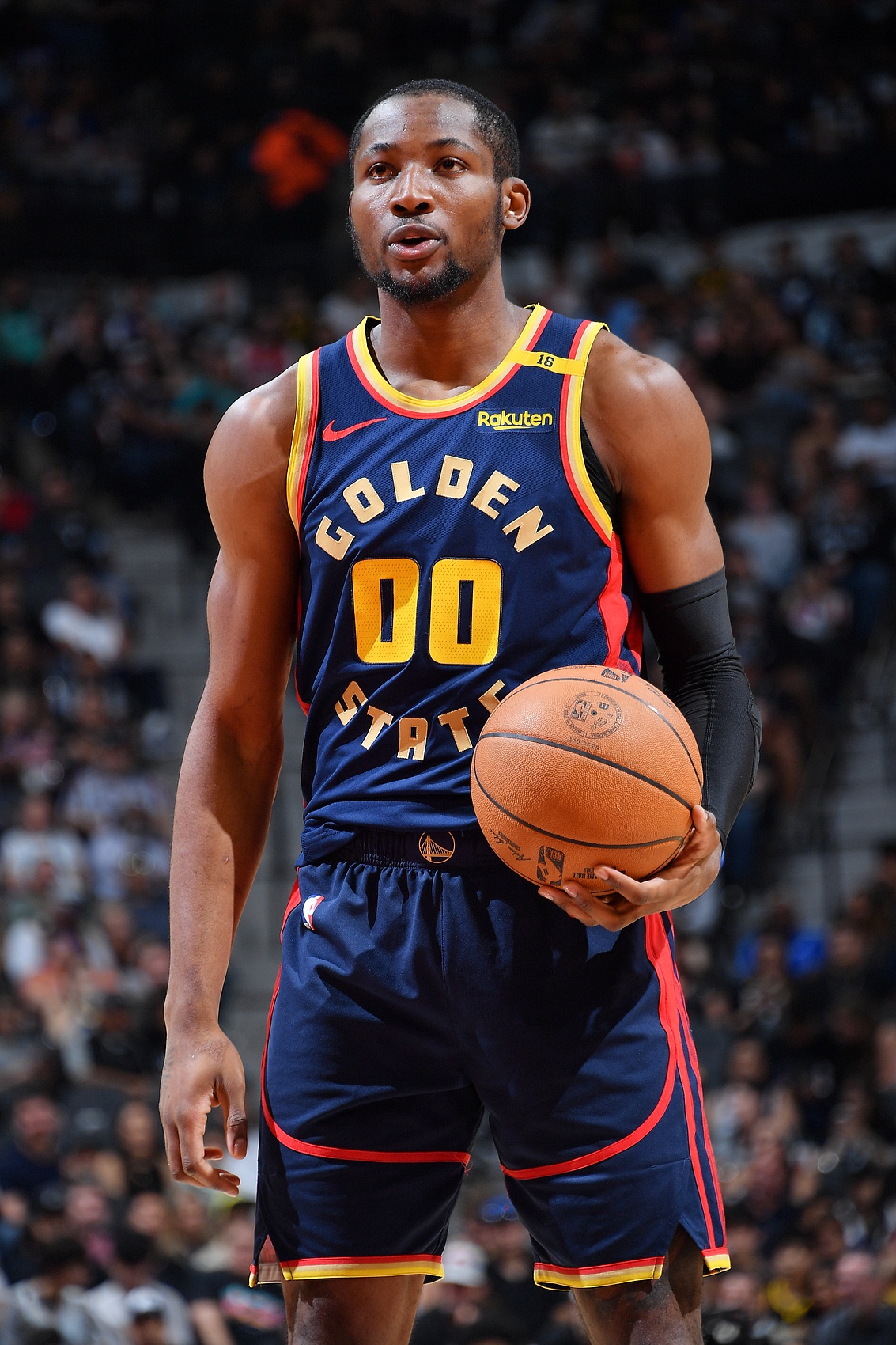 FIFA Club World Cup-美记：鹈鹕无意库明加 目前他潜在下家包括湖人&amp;国王&amp;独行侠&amp;老鹰