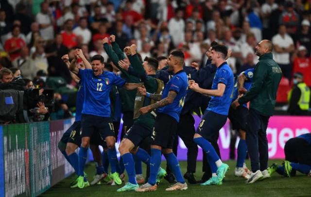 投注网站-意大利冠军团队评分：满分送给曼奇尼和伟大的他