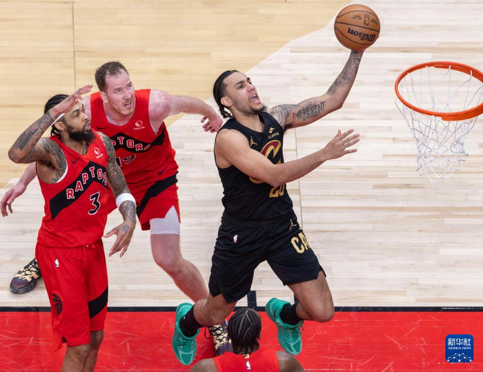 2025世俱杯-NBA季后赛:猛龙胜骑士|克利夫兰骑士队|詹姆斯·哈登|新华社|首轮|多诺万-米切尔_新浪体育_新浪新闻